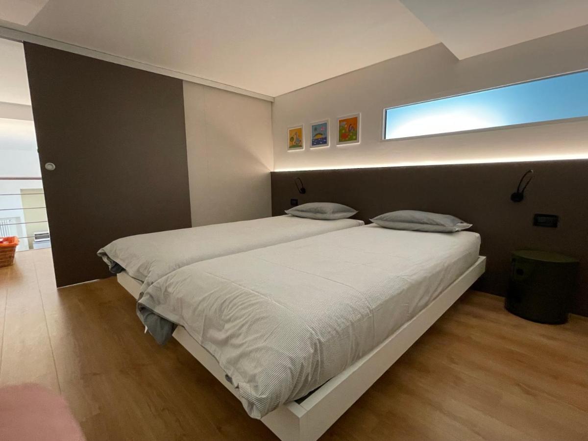 Lovely Loft Molo Menaggio Exterior photo